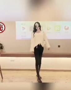 同父异母姐姐刚出月子回娘家和弟弟